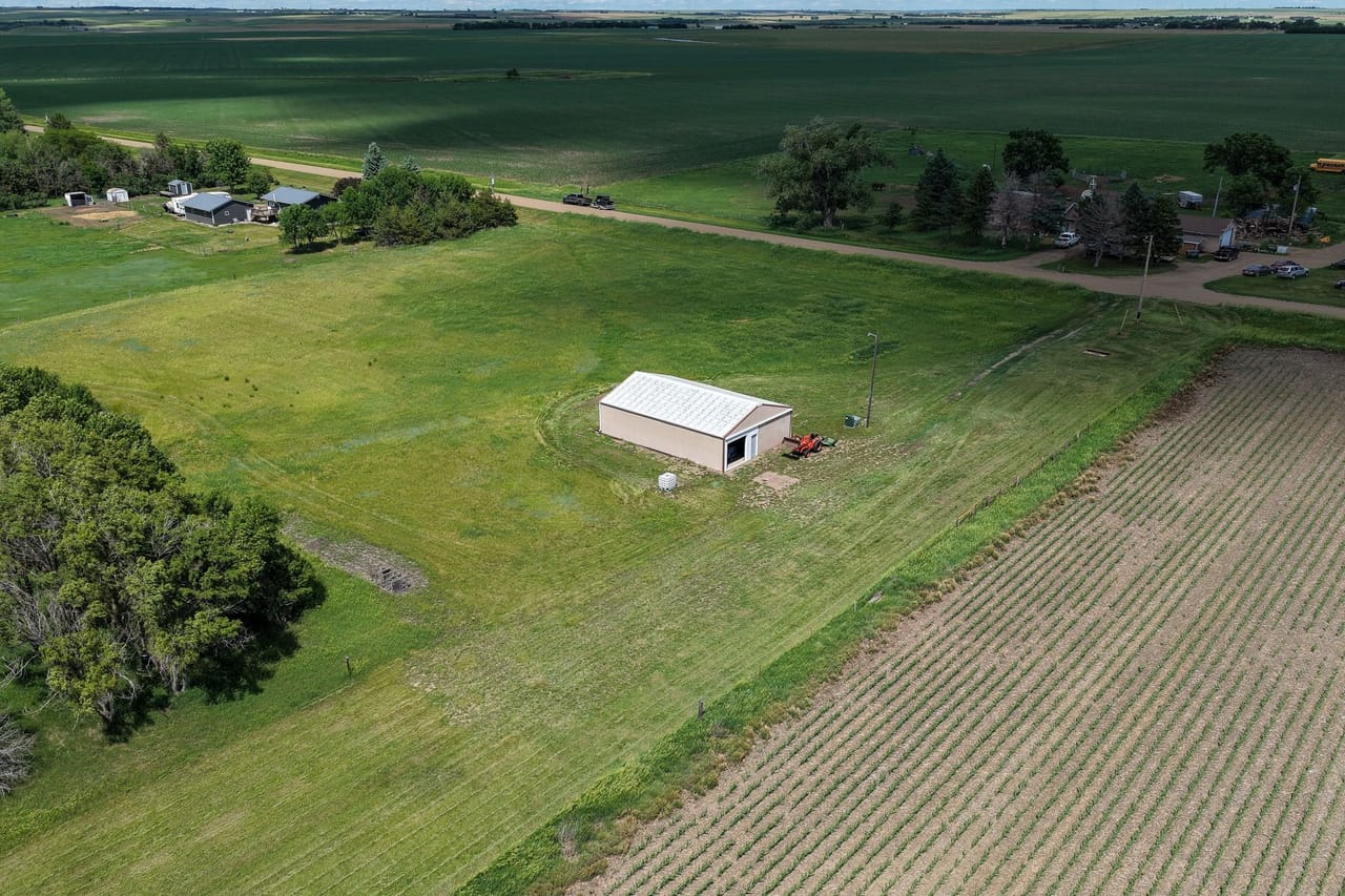 Brule County, SD 11.54 Acres 30x40 Shop | Brule County | Pukwana, SD