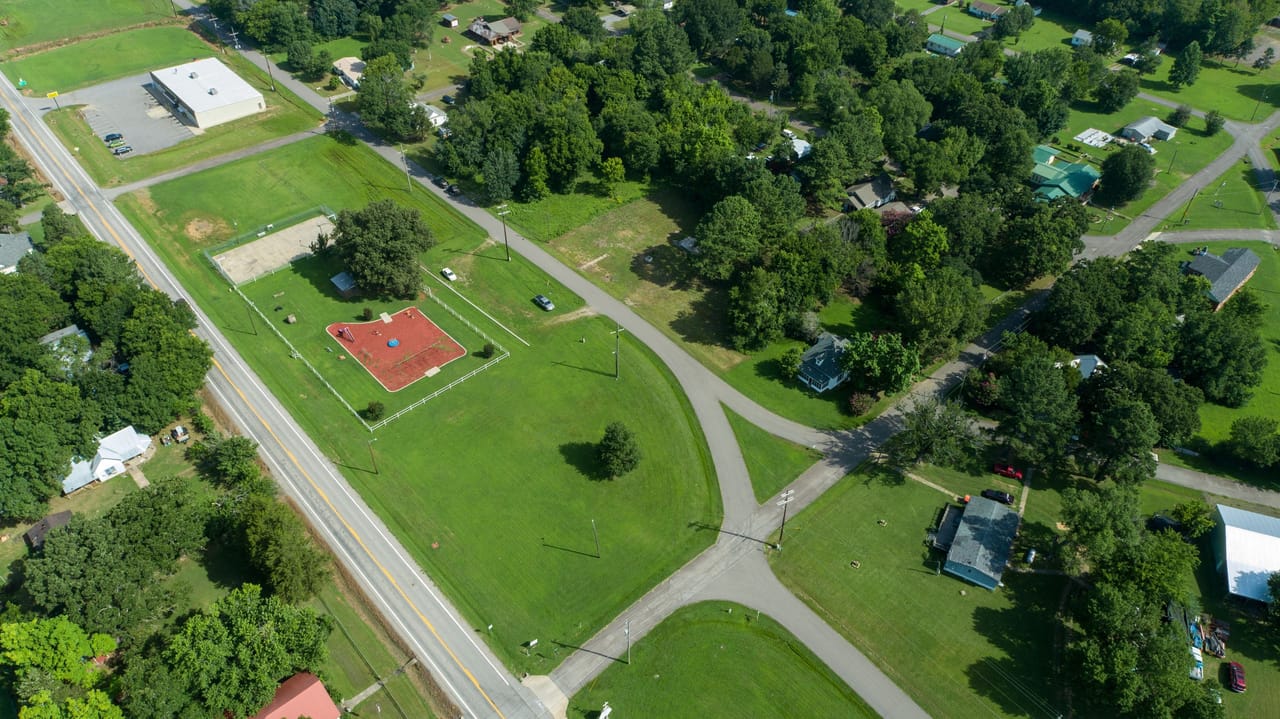Photo 4 of 29 of land for sale at 512 E Madison Ave, Midland, AR 72945