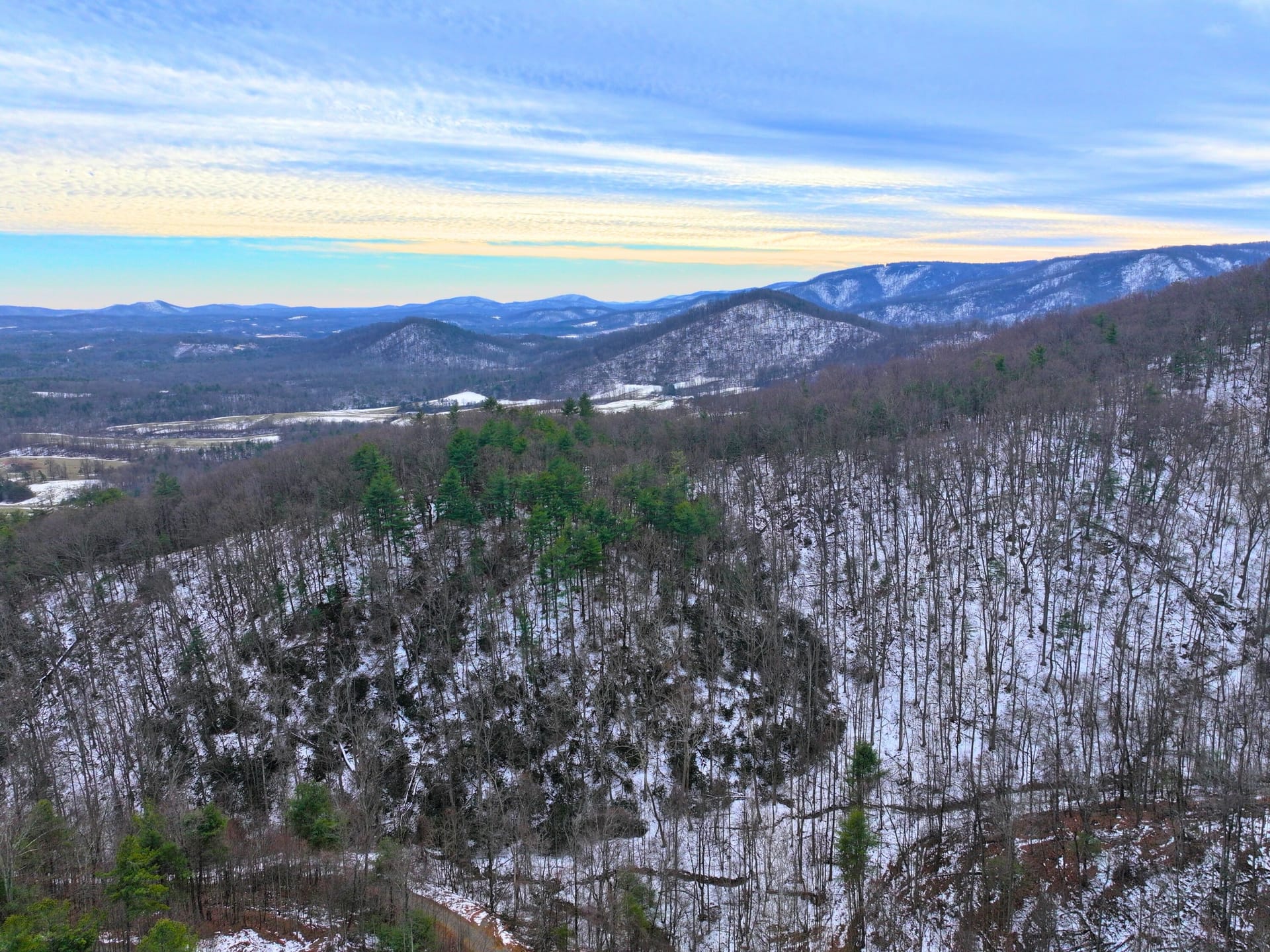 Middle Ridge Preserve: 788+/- Unrestricted Mountain Acres near Roanoke ...