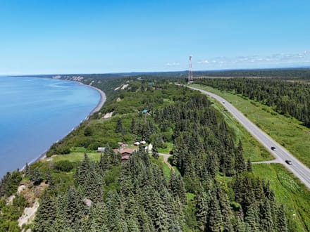 Clam Gulch Lodge 