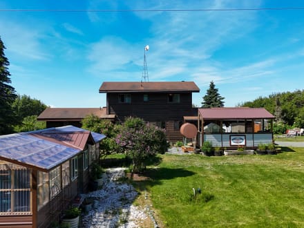 Clam Gulch Lodge 