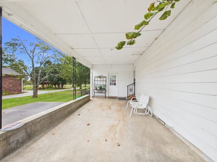 Charming Updated Brick Home on 1.3 +/-  Acre in Cave City, AR | 2 Bed, 1.5 Bath, New Roof & Fenced Backyard