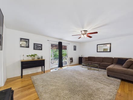UPDATED HOME NEAR CROWN LAKE | WALK-OUT BASEMENT, BONUS ROOM & FENCED BACKYARD | HORSESHOE BEND, ARKANSAS
