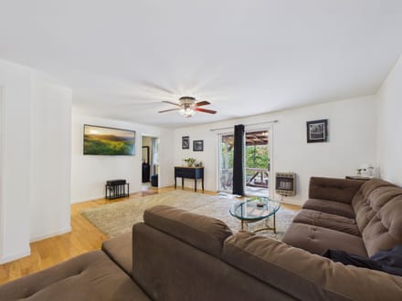 UPDATED HOME NEAR CROWN LAKE | WALK-OUT BASEMENT, BONUS ROOM & FENCED BACKYARD | HORSESHOE BEND, ARKANSAS