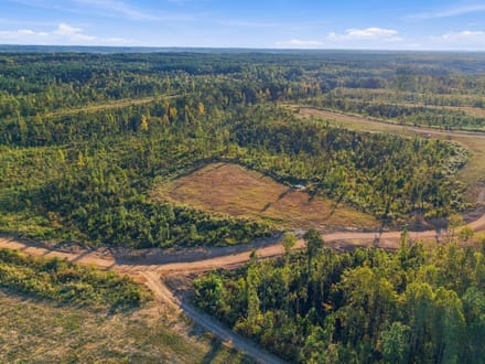 Discover Your 6.16-Acre Haven at Birdsong Landing in Benton County!