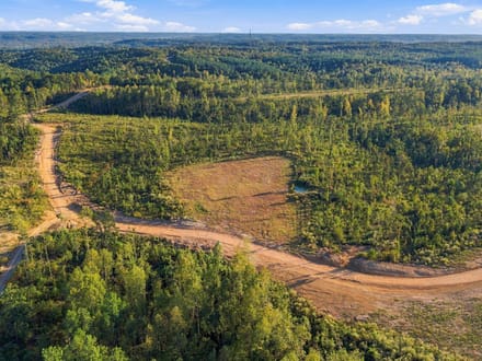 Discover Your 6.16-Acre Haven at Birdsong Landing in Benton County!