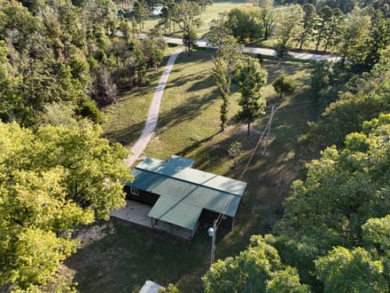 2 Bed Home on 5± AC in Doniphan, MO