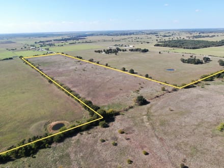 273 Acres in Love County, OK