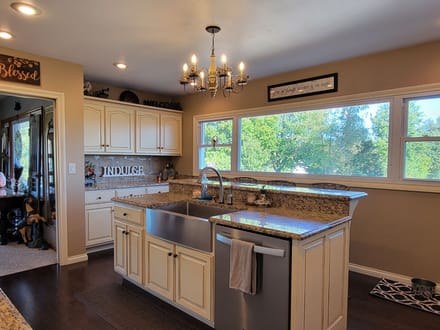 Hilltop Country Home on 3.14 Acres in Daviess County IN 