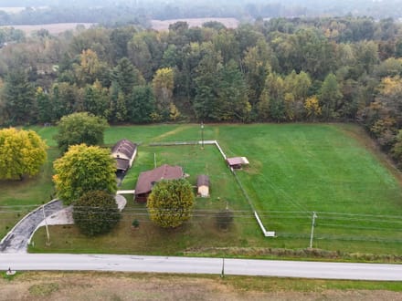 Log Cabin on 3.41 Acres in Scott County IN 