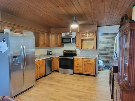 Log Cabin on 3.41 Acres in Scott County IN 