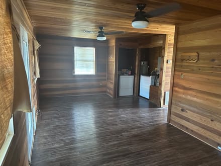 15.404 Acres with Home, Pond & Large Barn in Moody, Texas