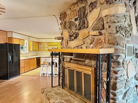 Weekend getaway or starter home