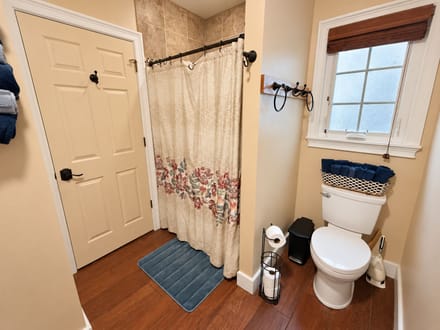 Rusty's Roost- Fully Furnished Retreat Steps from Downtown Clarksdale 