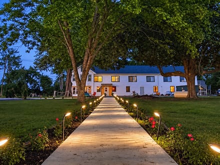 Uncle Henry's!!! Historic Moon Lake landmark and 3.33 acres