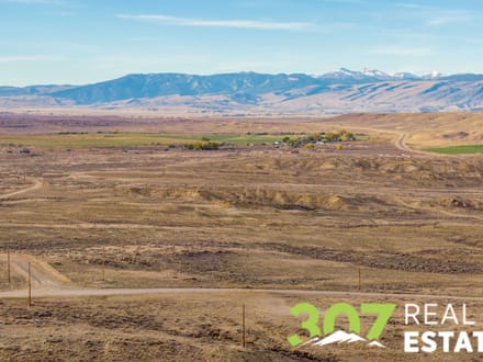 Acreage with Mountain Views and Easy Access