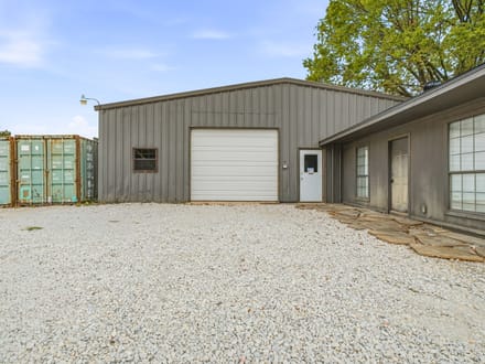 1324 N Saint James Rd