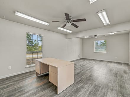 1324 N Saint James Rd