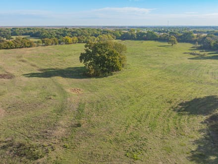 12592 Friendship Rd, Pilot Point, TX 76258