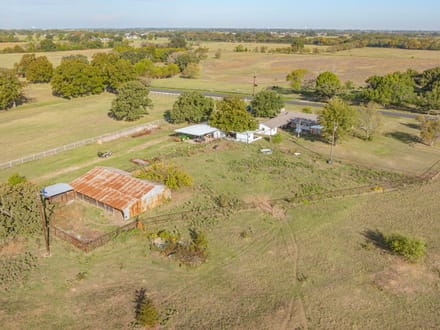 12592 Friendship Rd, Pilot Point, TX 76258