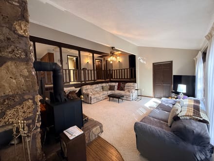 Bull Shoals Lake Life – The Complete Package!