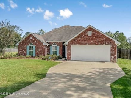 North Pike MS Home for Sale on 1.15 Acres | 3BR/2BA