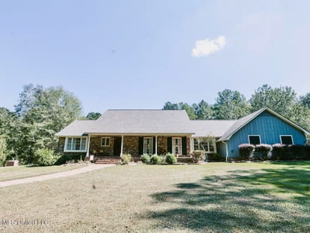 Private Country Retreat on 14+/- Acres in Bogue Chitto, MS