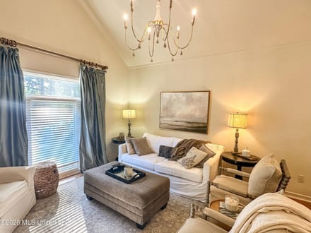Updated One Level Townhouse with Private Patio in McComb MS