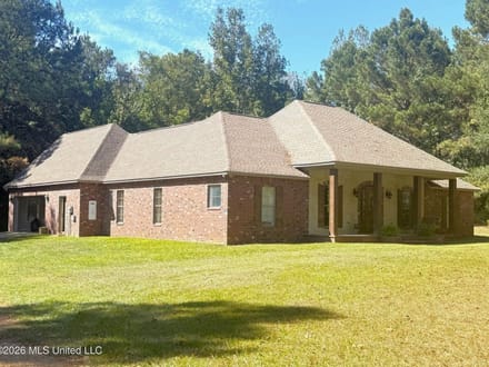 5BR Home for Sale on 3 Acres in North Pike School District