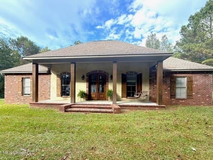 5BR Home for Sale on 3 Acres in North Pike School District