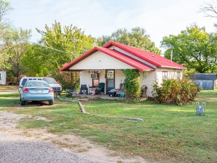 724 Ayars Ave, Prague, OK, 74864