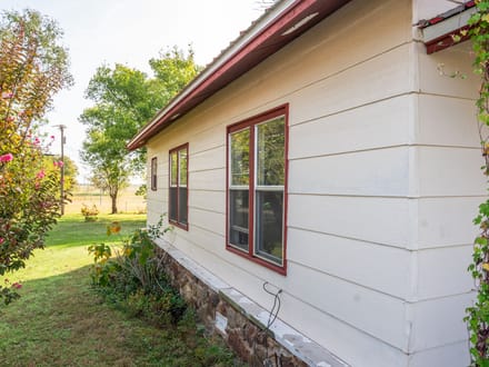 724 Ayars Ave, Prague, OK, 74864