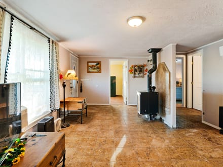 COUNTRY HOME ON 5 ACRES - RED RIVER COUNTY