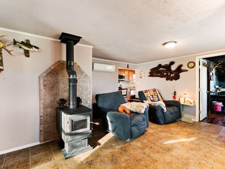 COUNTRY HOME ON 5 ACRES - RED RIVER COUNTY