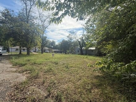 Quarter Acre Building Lot SE Paris
