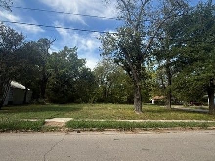 Quarter Acre Building Lot SE Paris