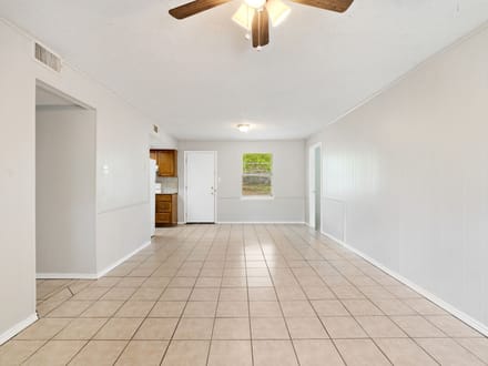 Move-in Ready 3 bedroom UNDER $130k