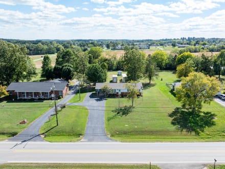 Charming Updated Brick Home on 1.3 +/-  Acre in Cave City, AR | 2 Bed, 1.5 Bath, New Roof & Fenced Backyard