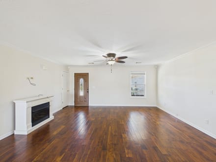 4 JACOB LANE | CAVE CITY, AR | DOUBLE OAKE ESTATES | 2 PRIMARY SUITES | SALTWATER POOL | 4-CAR GARAGE | 1.26± ACRES