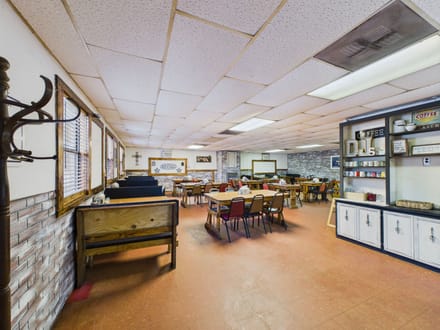 Iconic DJ's Diner, 7650 Heber Springs Road N, Drasco, AR 72530