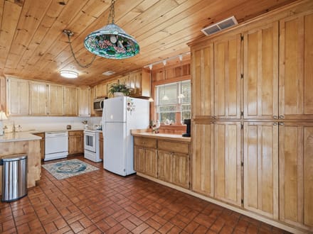 1490 Staci Drive Greensboro, GA 30642
