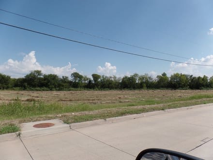 TBD I35 Sanger 10+ ac