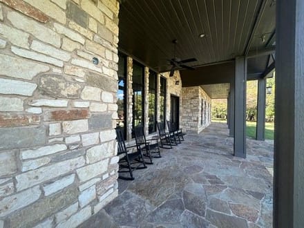 934 Private Road 4011