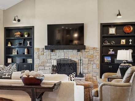 934 Private Road 4011