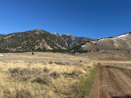 7 acres in Sportsman's Paradise