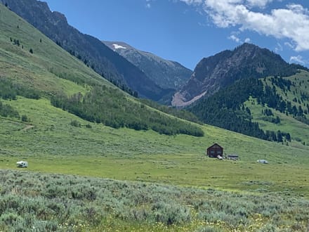 7 acres in Sportsman's Paradise