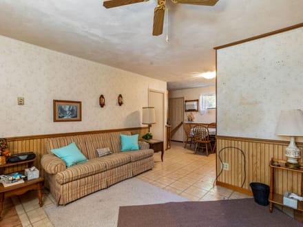 23 Skyline Drive Afton, OK 74331