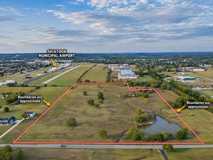 22 W 133rd St Skiatook, OK 74070