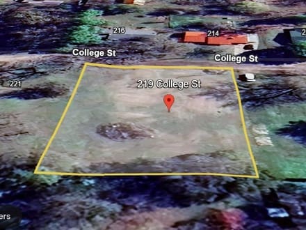 219 College Street, Roxton, Texas 75477