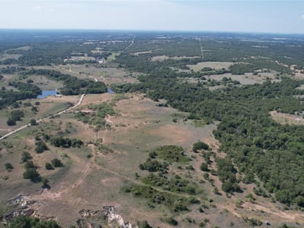 Holden Ranch — 433.78 Acres, Highway 199